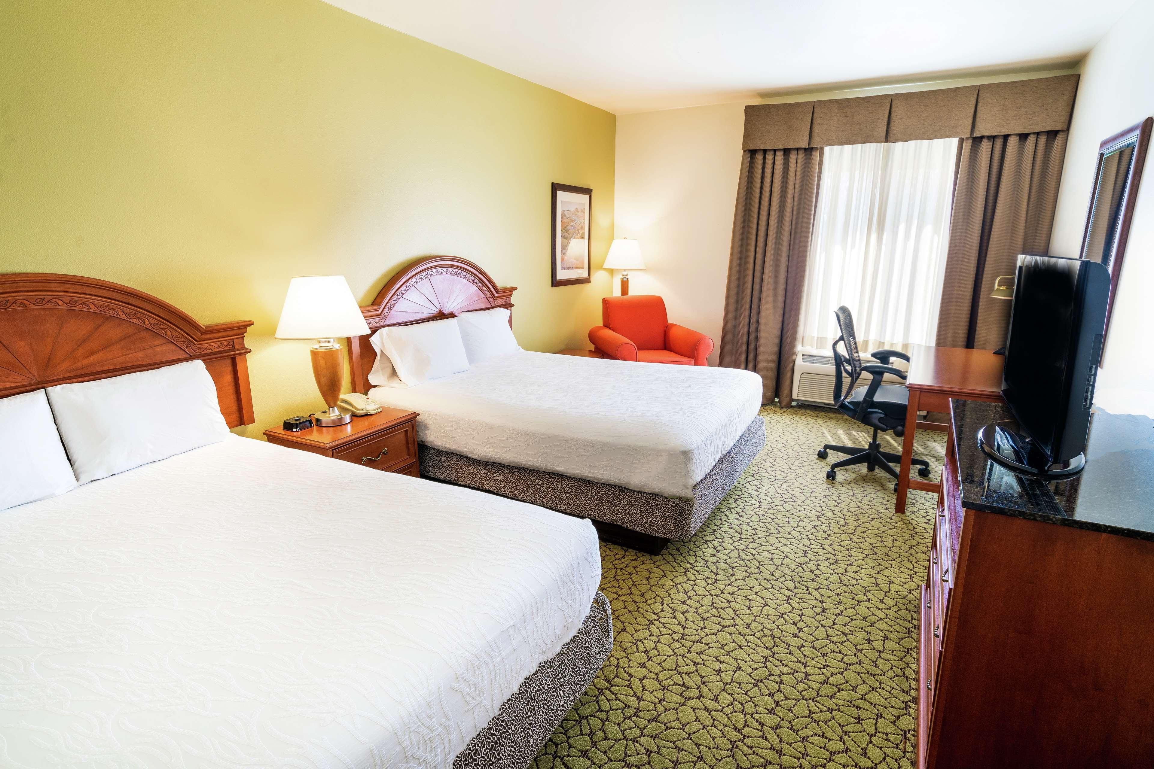 Hilton Garden Inn Ontario Rancho Cucamonga Exteriör bild
