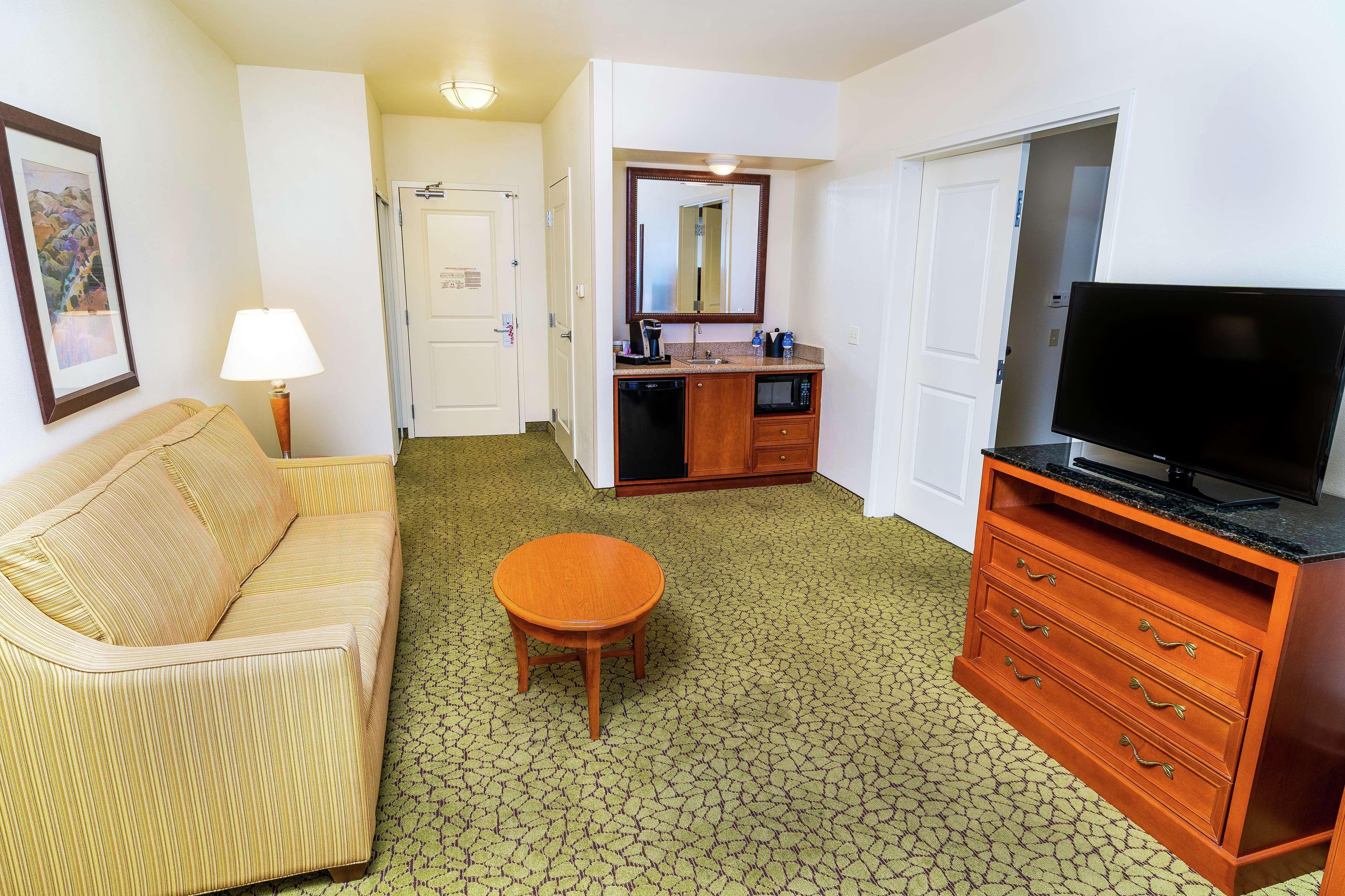 Hilton Garden Inn Ontario Rancho Cucamonga Exteriör bild