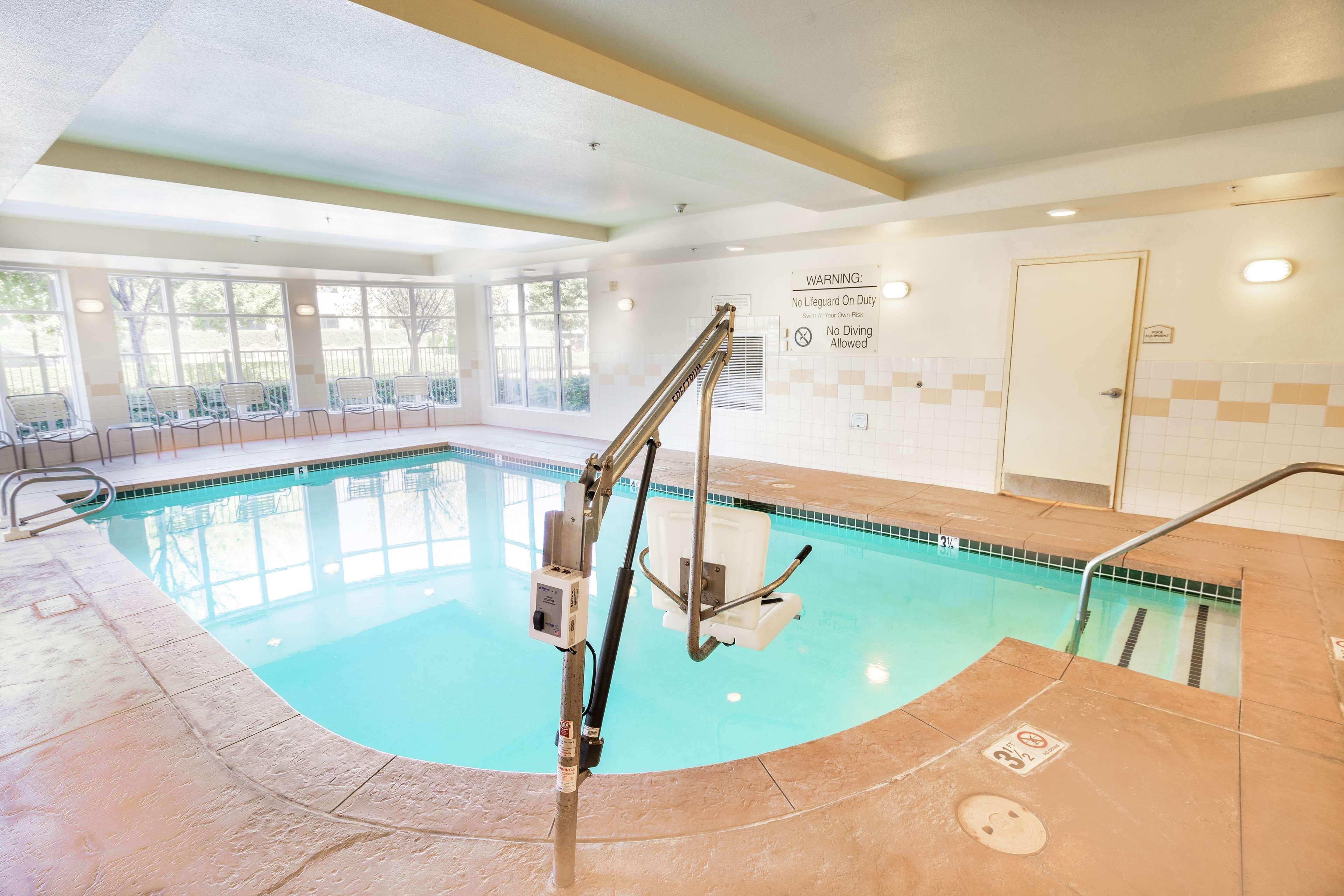 Hilton Garden Inn Ontario Rancho Cucamonga Exteriör bild