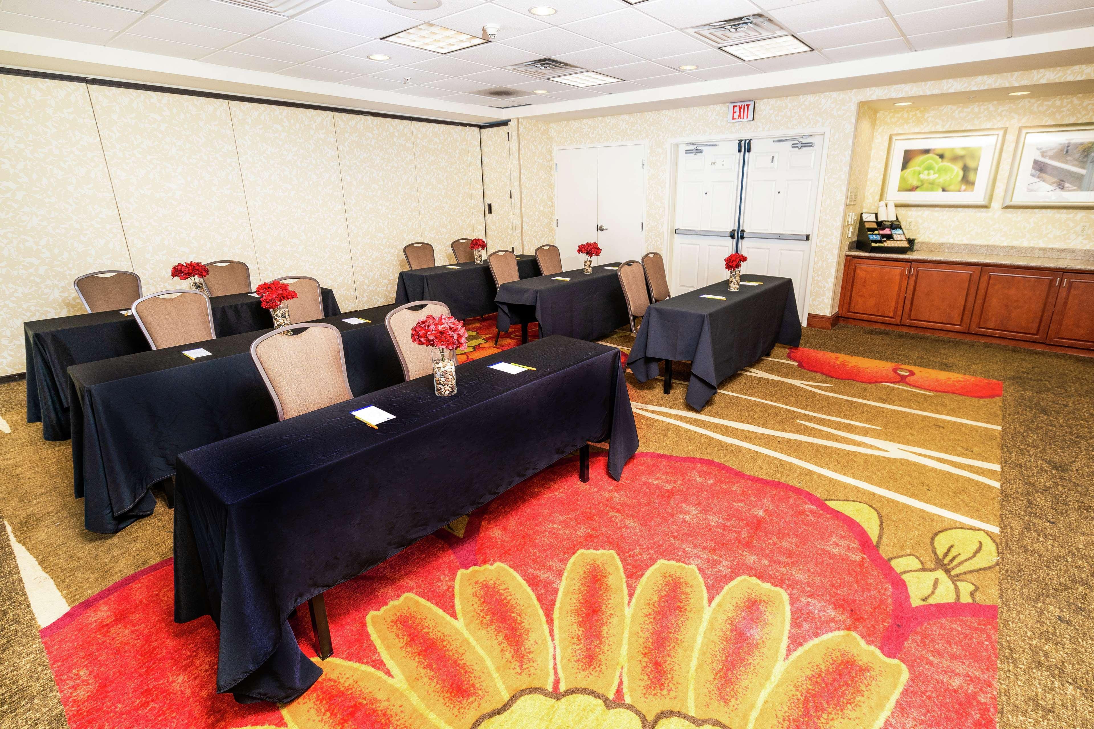 Hilton Garden Inn Ontario Rancho Cucamonga Exteriör bild