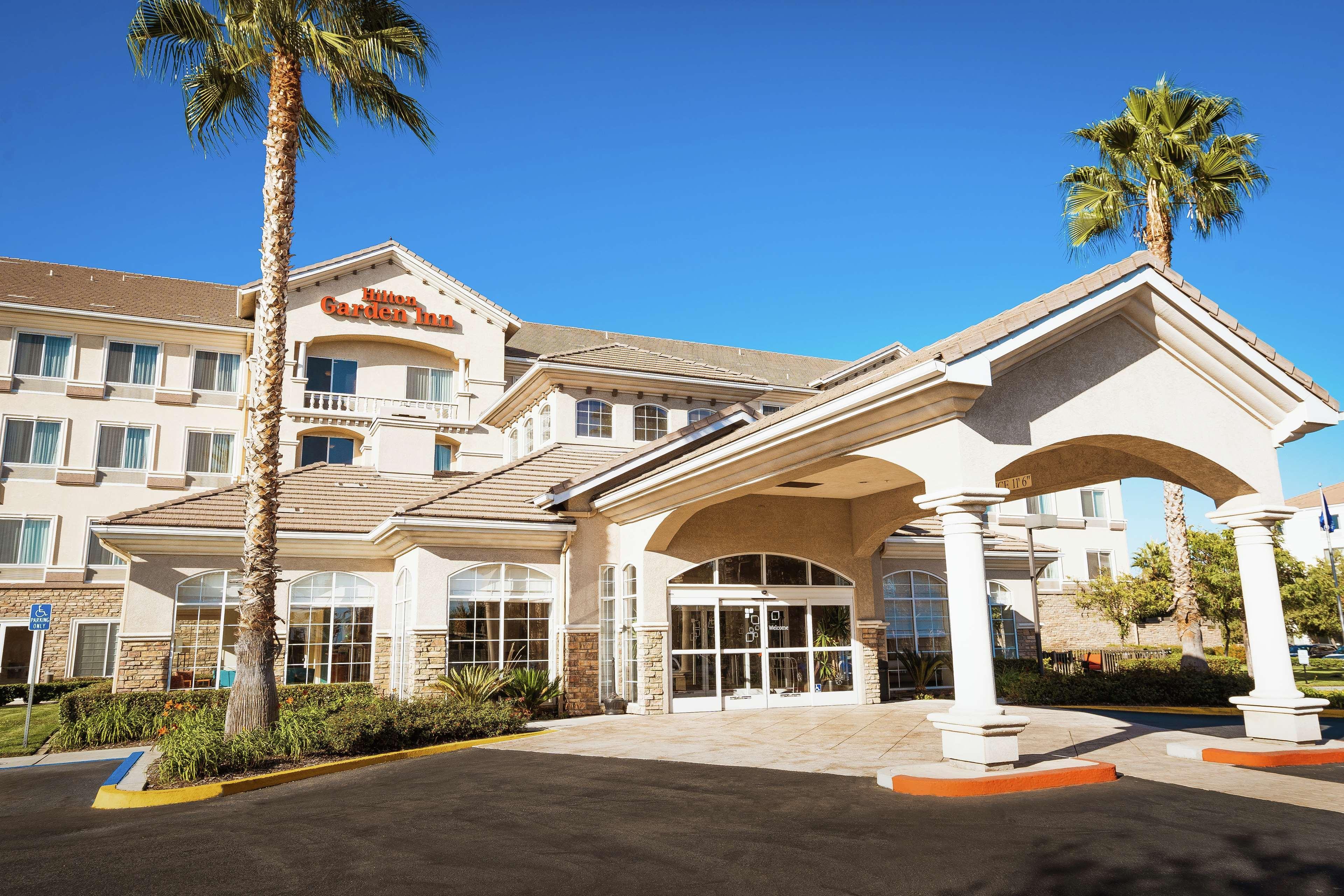 Hilton Garden Inn Ontario Rancho Cucamonga Exteriör bild
