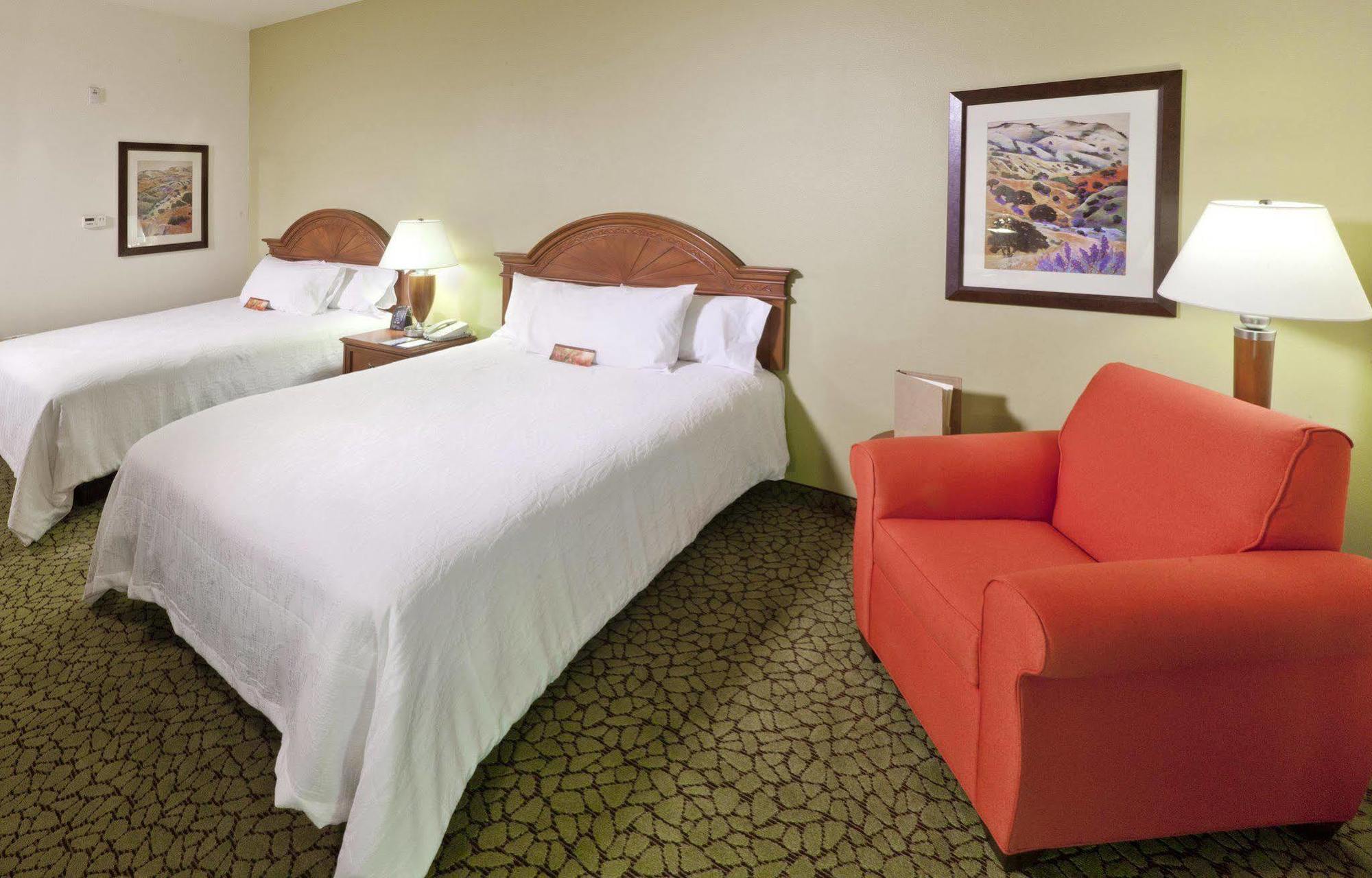 Hilton Garden Inn Ontario Rancho Cucamonga Exteriör bild